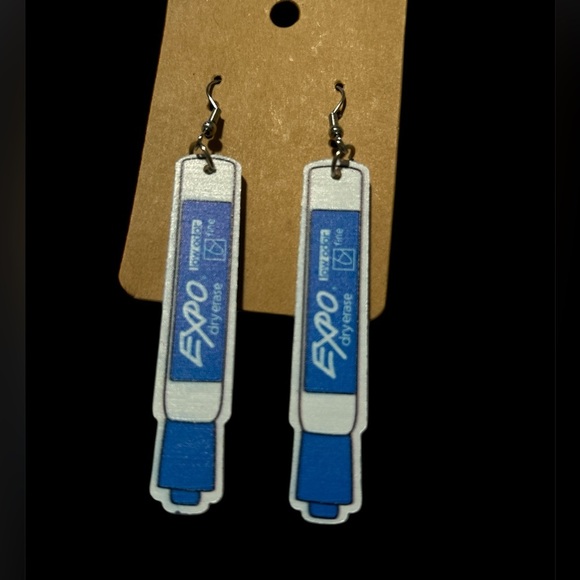 Teacher 👩🏻🏫 3 Pc.bundle - Colorful Earrings (highlighter, pencil, crayons) - Picture 2 of 4